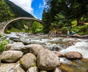 Otobüsle Özel Karadeniz Yaylalar ve Batum Turu (6 Gece Konaklamalı)