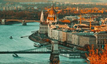 Uçaklı Orta Avrupa İkonları & Polonya Turu 6 Ülke Bir Arada (8 Gün 7 Gece)