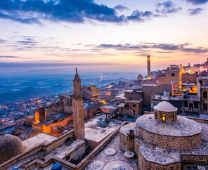 Uçaklı Butik Mardin Midyat Zerzevan Kalesi Diyarbakır Turu
