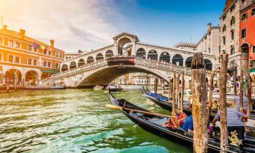 Uçaklı İtalya Turu (Nisan Ayı Özel - Roma Gidiş Roma Dönüş)